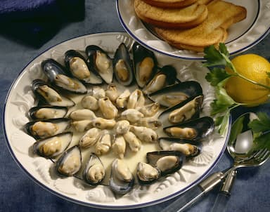 Moules à la crème et au cidre