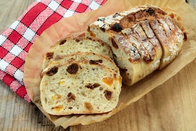 Pain aux fruits